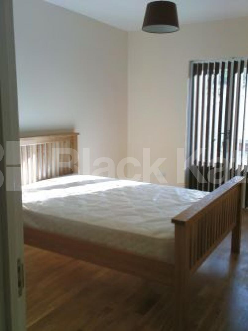 			New Instruciton, 2 Bedroom, 1 bath, 1 reception Flat			 Hornsey Road, HOLLOWAY N7